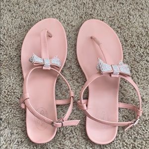 Women’s sandals